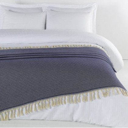 Jemný tkaný prehoz na pohovku aj posteľ DIAMANT tmavomodrý 200x240 cm